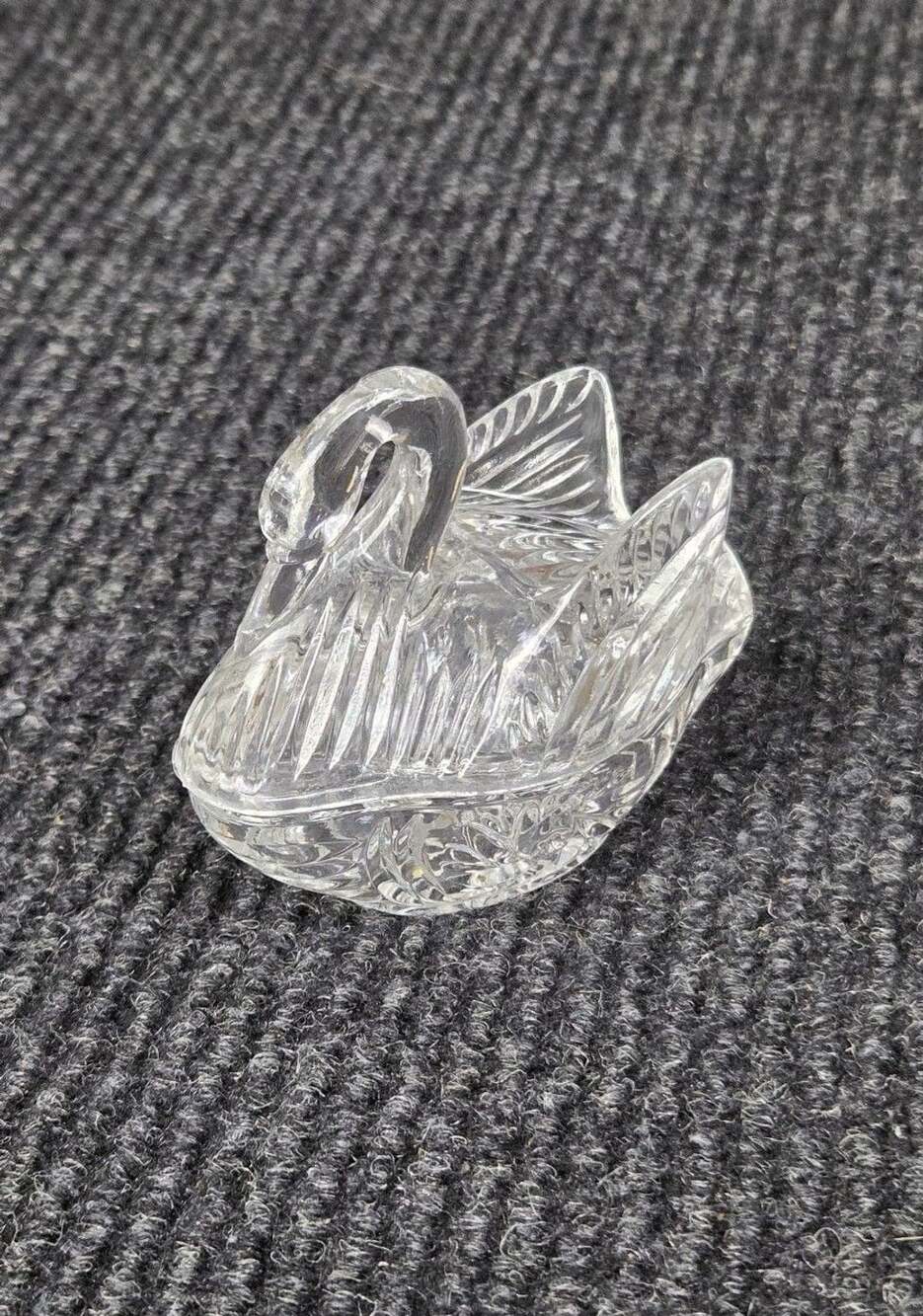 Vintage Crystal Clear Glass Swan Trinket Box Dish